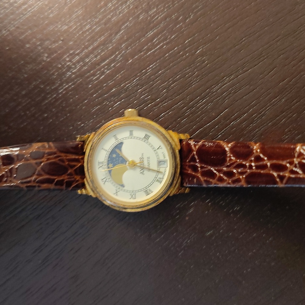 Vintage Moonphase watch - Private collection - Japan